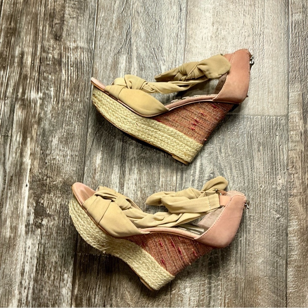 RACHEL Rachel Roy Tan and Pink Wedge Sandals Size 7 - Picture 2 of 12